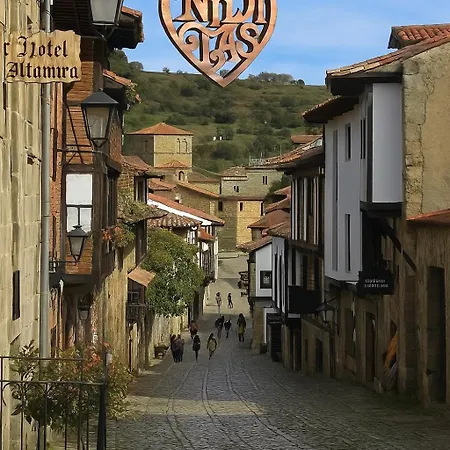 Hotel Niditas And Horses Santillana del Mar