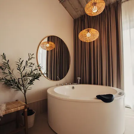 ホテル Niditas & Horses サンティリャーナ・デル・マル