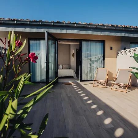 Niditas & Horses 酒店 *