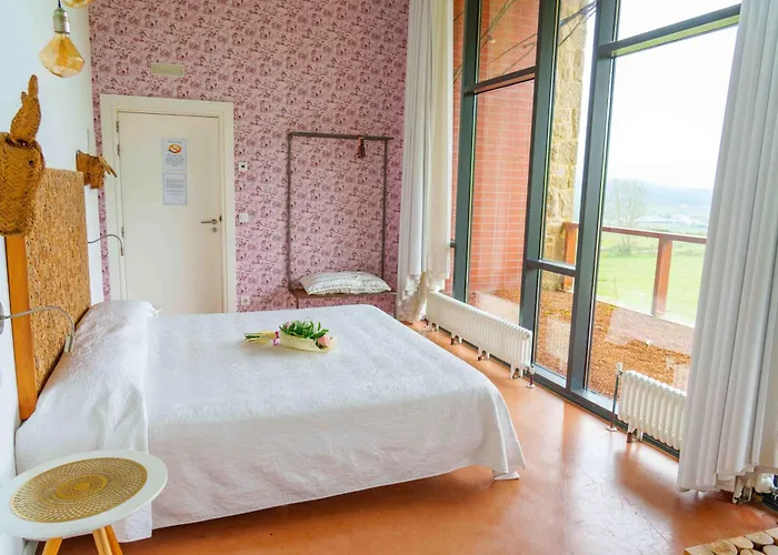 Niditas & Horses Отель Сантильяна-дель-Мар