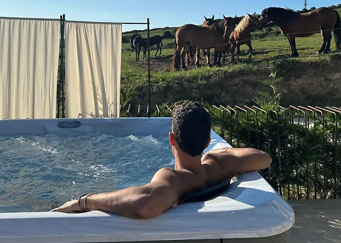 Niditas & Horses * Santillana del Mar