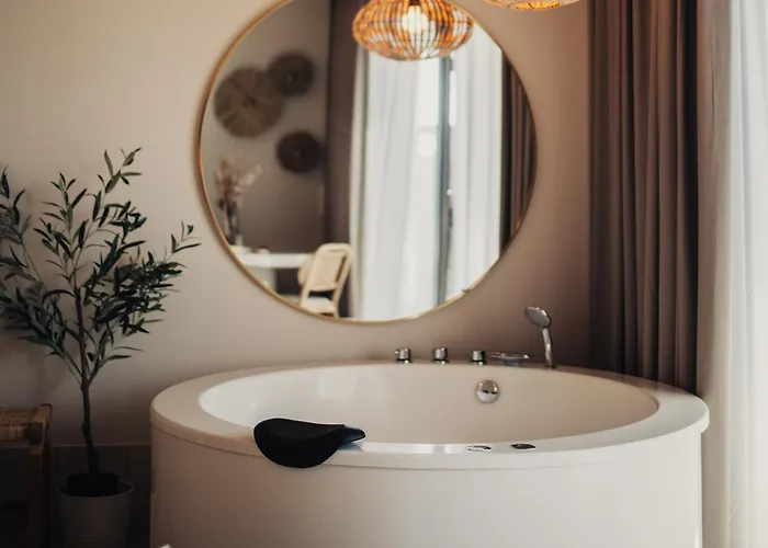 Niditas & Horses Отель