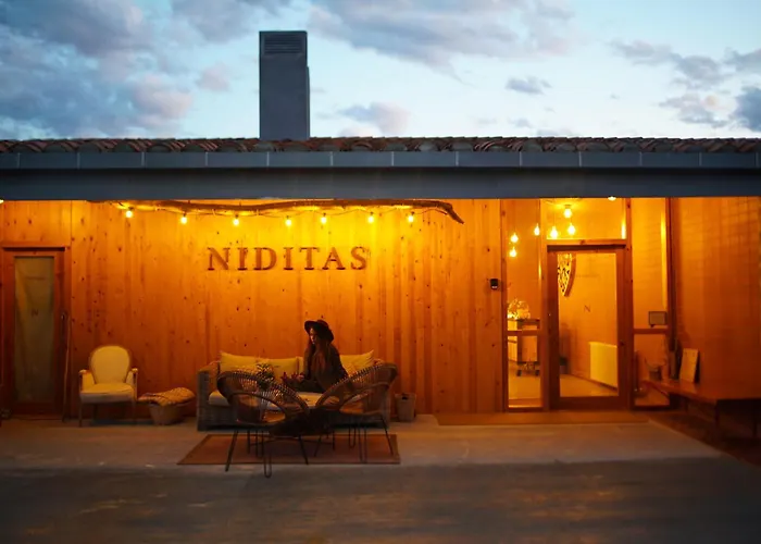 Отель Niditas & Horses Сантильяна-дель-Мар