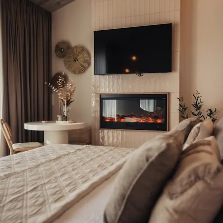 Niditas & Horses מלון *