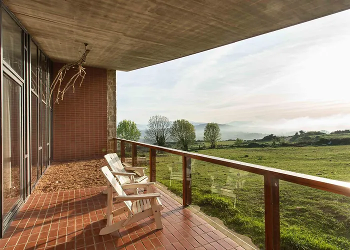 Niditas & Horses * Santillana del Mar